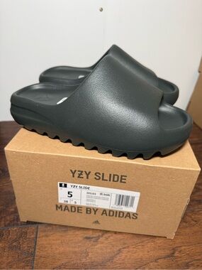 adidas YZY Slide Kids' Slides in Dark Grey